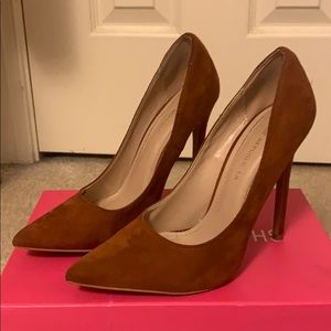 Camel suede pointy heels